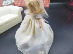 na 88 bride blonde side a